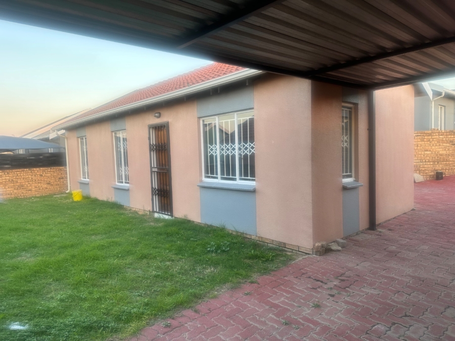 3 Bedroom Property for Sale in Cosmo City Gauteng
