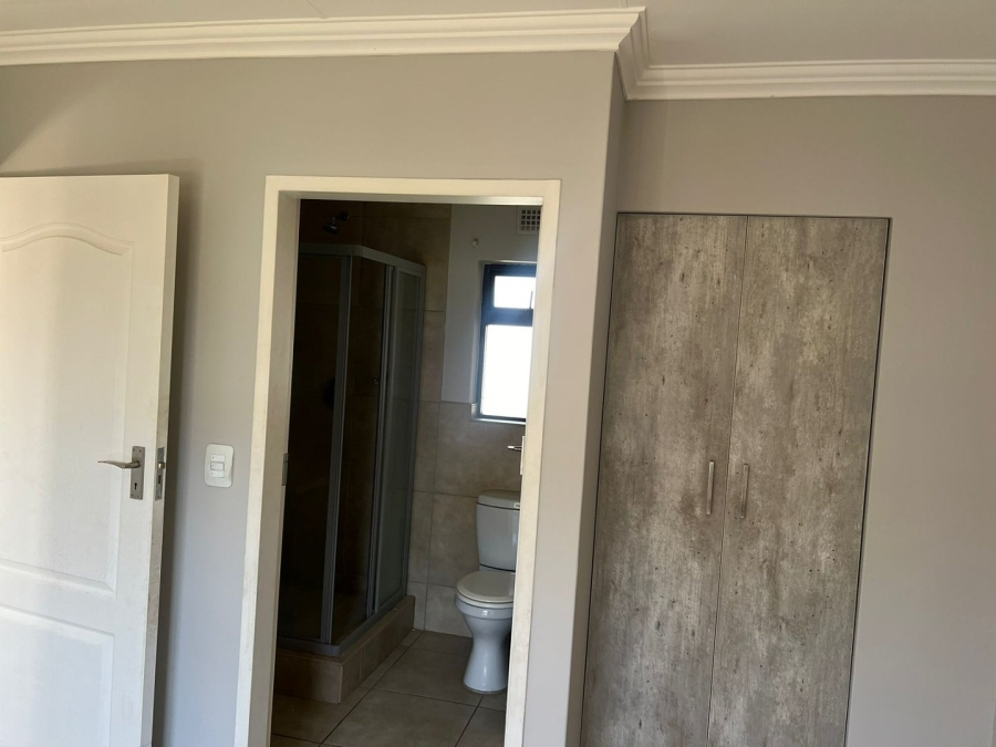 To Let 2 Bedroom Property for Rent in Rooihuiskraal North Gauteng