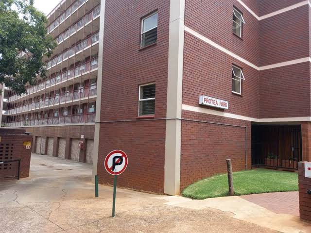 2 Bedroom Property for Sale in Wonderboom South Gauteng