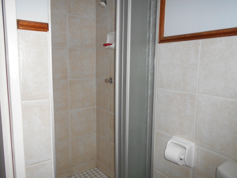 To Let 2 Bedroom Property for Rent in Die Hoewes Gauteng