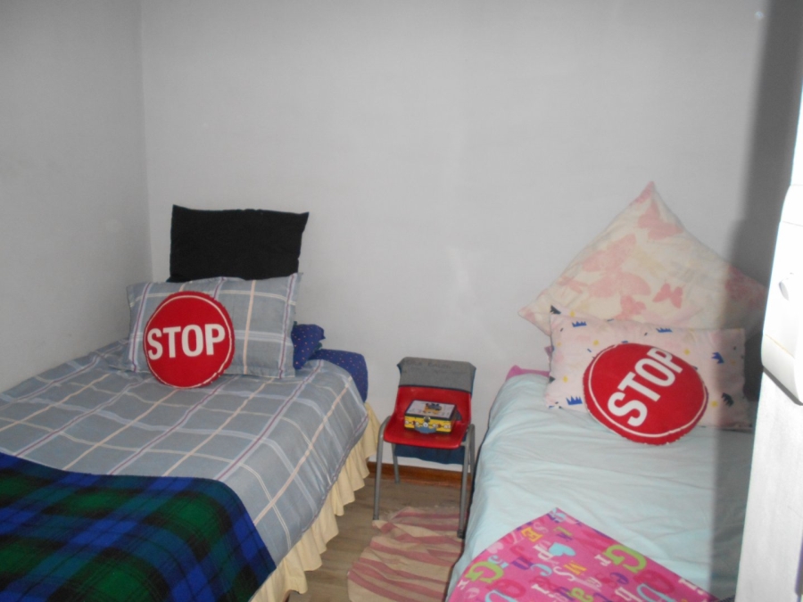 To Let 2 Bedroom Property for Rent in Die Hoewes Gauteng