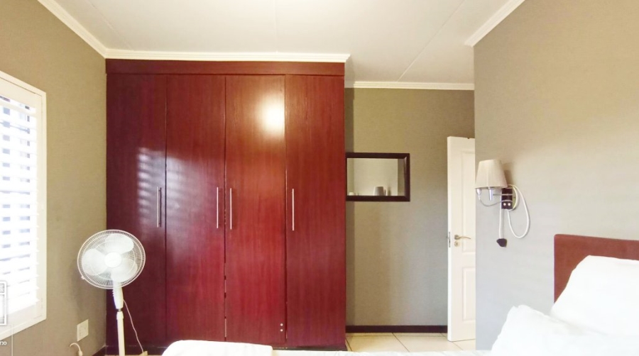 3 Bedroom Property for Sale in Greenstone Hill Gauteng
