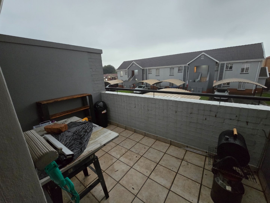 To Let 2 Bedroom Property for Rent in Brentwood Park Gauteng