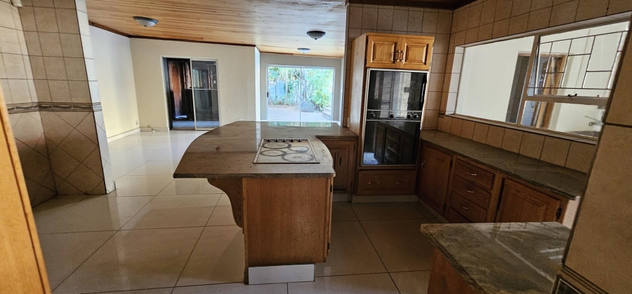 5 Bedroom Property for Sale in Elardus Park Gauteng