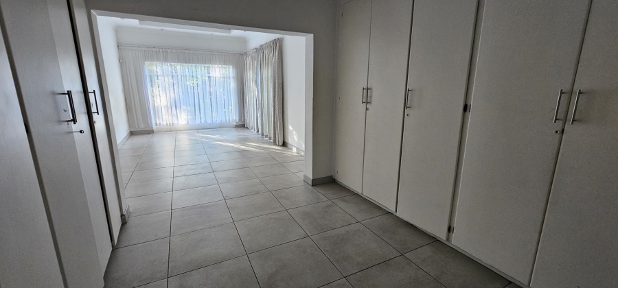 5 Bedroom Property for Sale in Elardus Park Gauteng