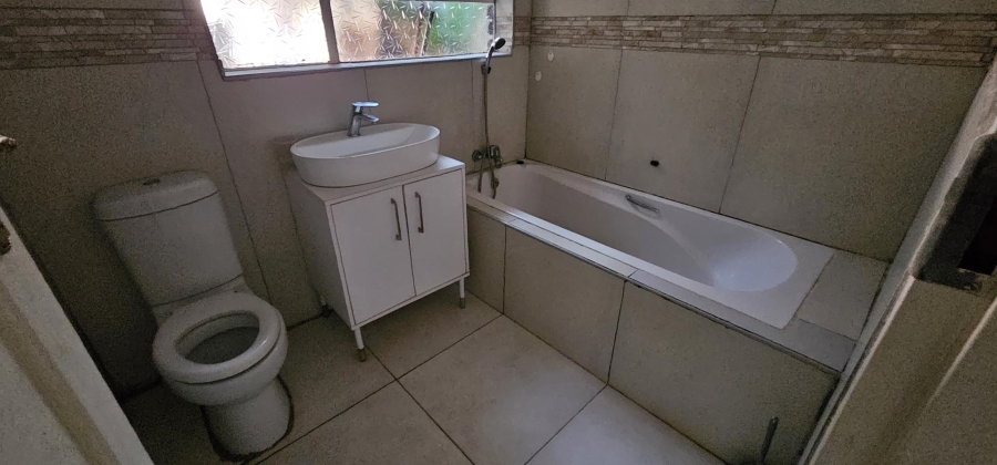 5 Bedroom Property for Sale in Elardus Park Gauteng