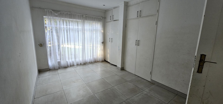 5 Bedroom Property for Sale in Elardus Park Gauteng