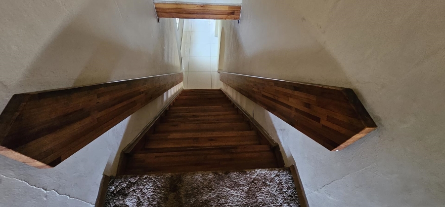 5 Bedroom Property for Sale in Elardus Park Gauteng