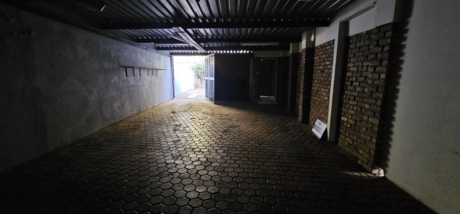 5 Bedroom Property for Sale in Elardus Park Gauteng