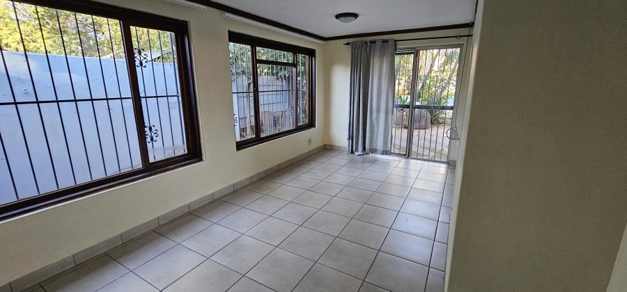 5 Bedroom Property for Sale in Elardus Park Gauteng