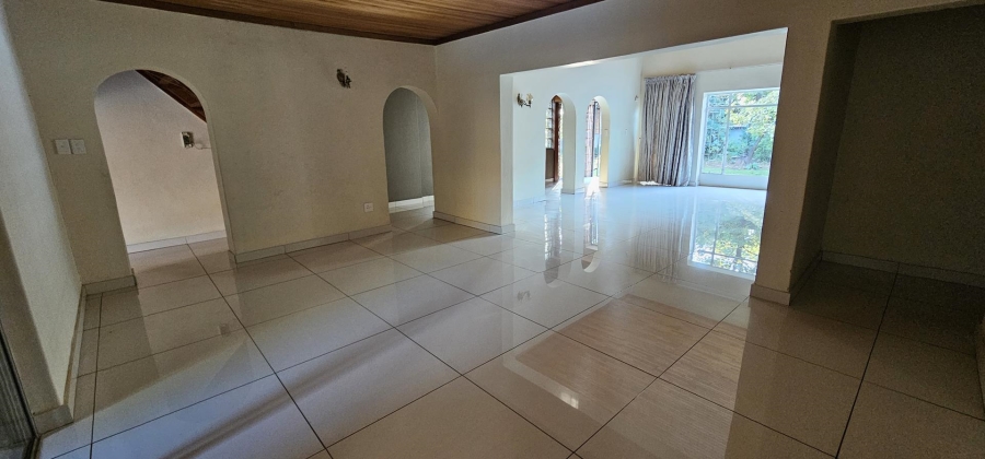 5 Bedroom Property for Sale in Elardus Park Gauteng