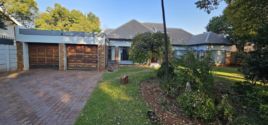 5 Bedroom Property for Sale in Elardus Park Gauteng