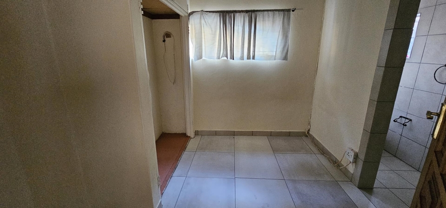 5 Bedroom Property for Sale in Elardus Park Gauteng