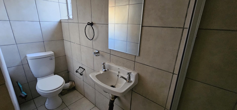 5 Bedroom Property for Sale in Elardus Park Gauteng