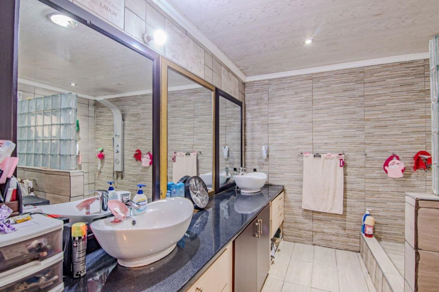 3 Bedroom Property for Sale in Proclamation Hill Gauteng