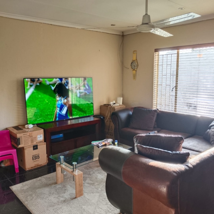3 Bedroom Property for Sale in Edleen Gauteng