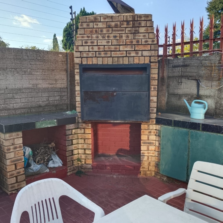 3 Bedroom Property for Sale in Edleen Gauteng