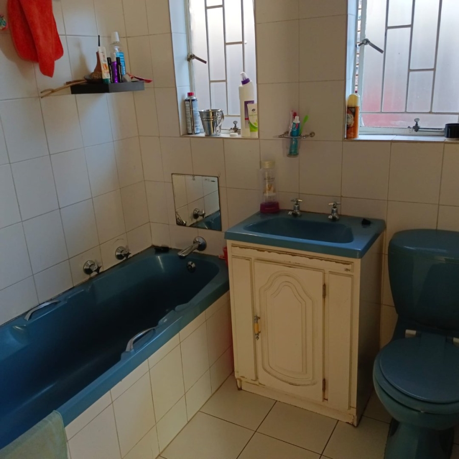 3 Bedroom Property for Sale in Edleen Gauteng