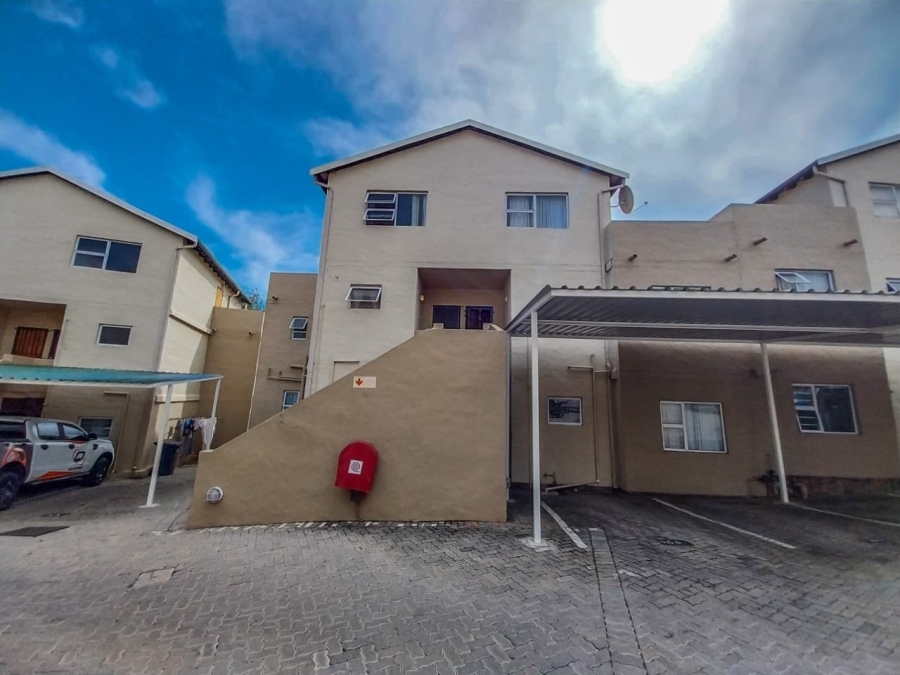 2 Bedroom Property for Sale in Noordhang Gauteng