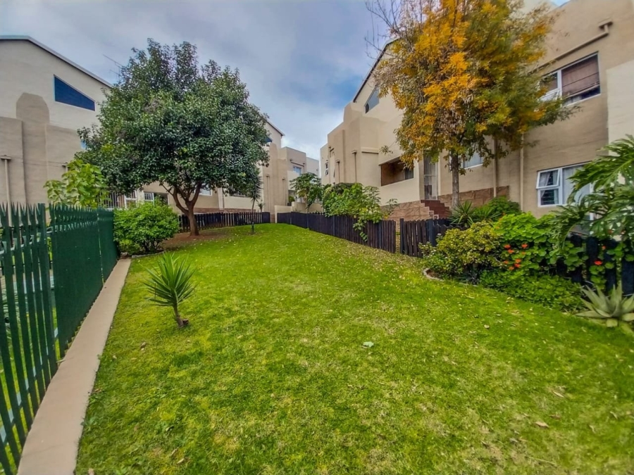 2 Bedroom Property for Sale in Noordhang Gauteng