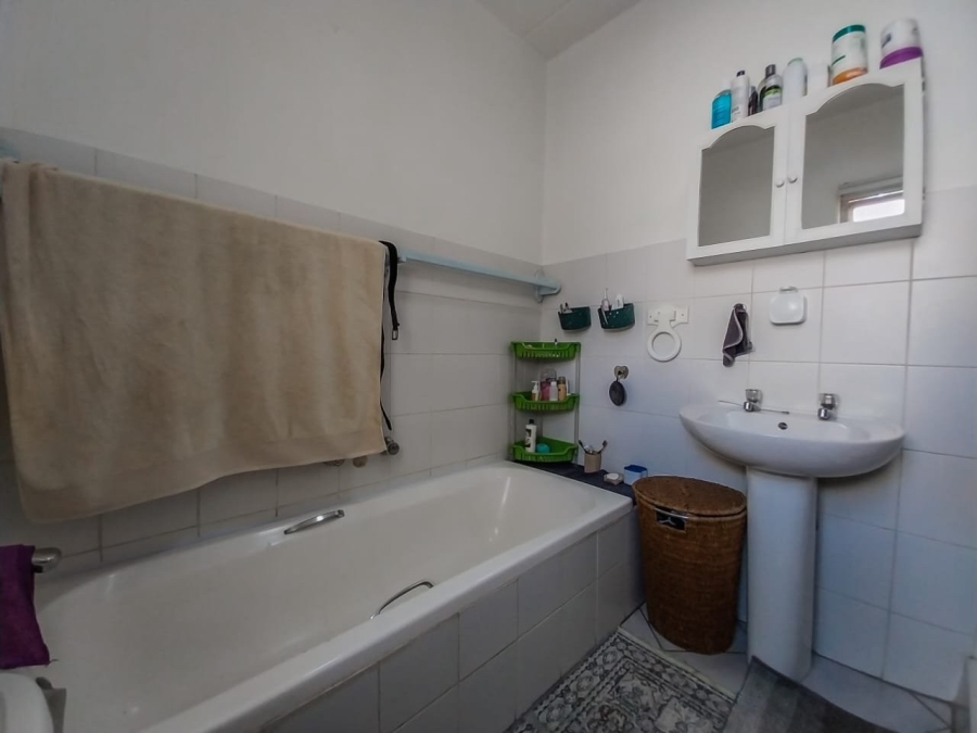 2 Bedroom Property for Sale in Noordhang Gauteng