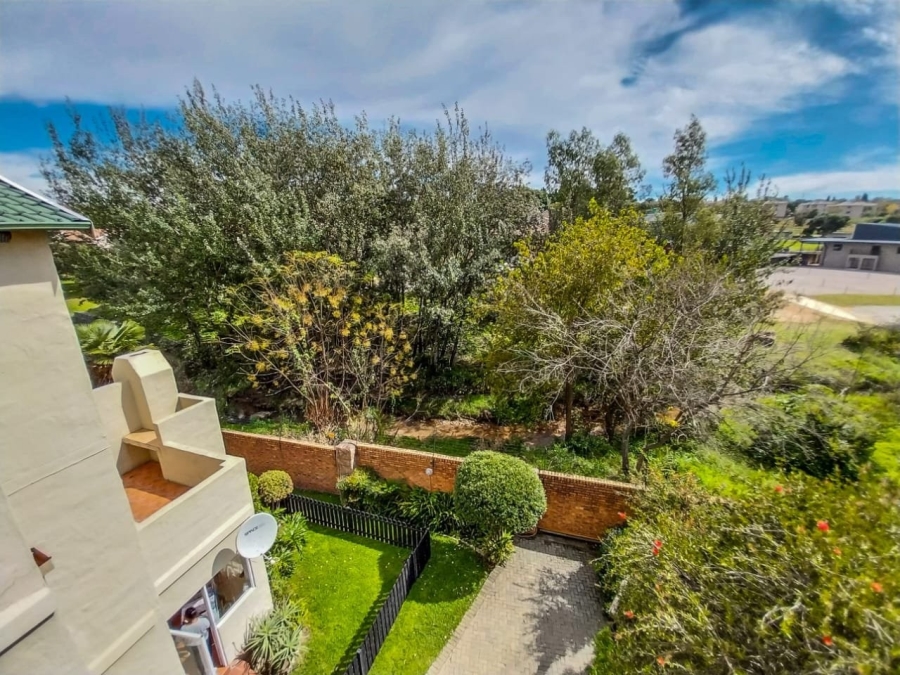 2 Bedroom Property for Sale in Noordhang Gauteng