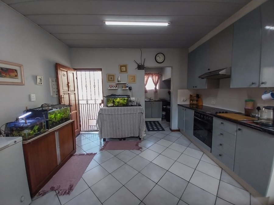 2 Bedroom Property for Sale in Noordhang Gauteng