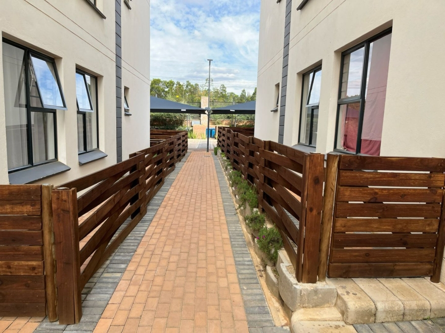 To Let 2 Bedroom Property for Rent in Mooikloof Ridge Gauteng