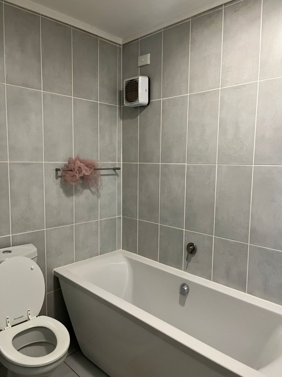 To Let 2 Bedroom Property for Rent in Mooikloof Ridge Gauteng