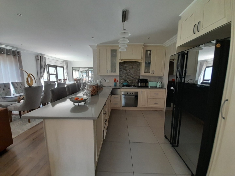 4 Bedroom Property for Sale in Midstream Hill Gauteng