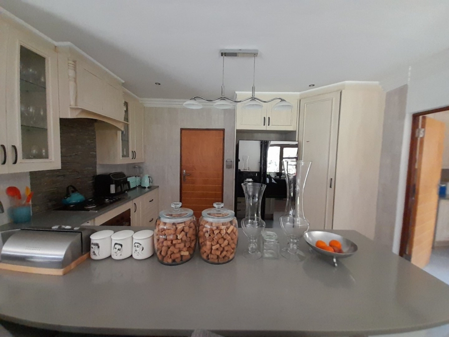 4 Bedroom Property for Sale in Midstream Hill Gauteng