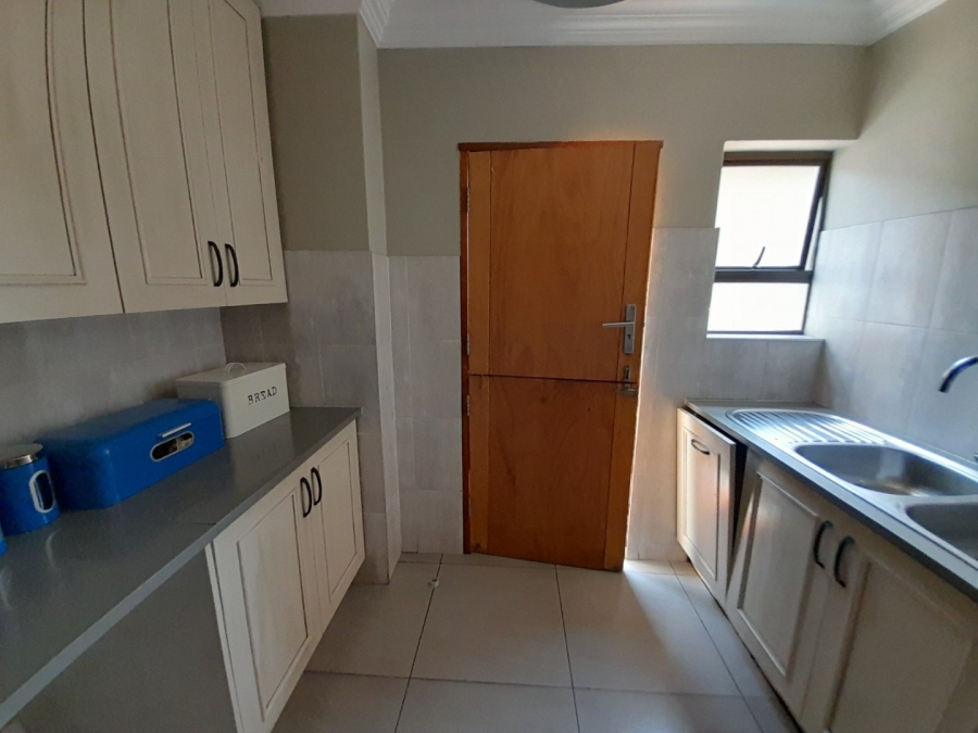 4 Bedroom Property for Sale in Midstream Hill Gauteng