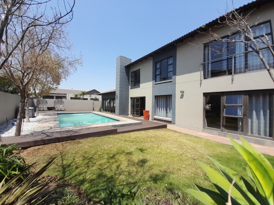 4 Bedroom Property for Sale in Midstream Hill Gauteng
