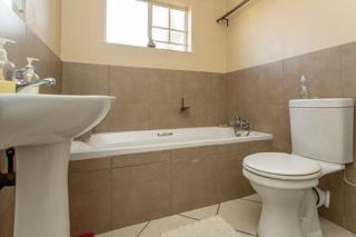 2 Bedroom Property for Sale in Monavoni Gauteng