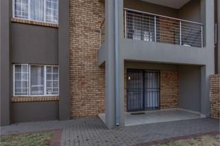 2 Bedroom Property for Sale in Monavoni Gauteng