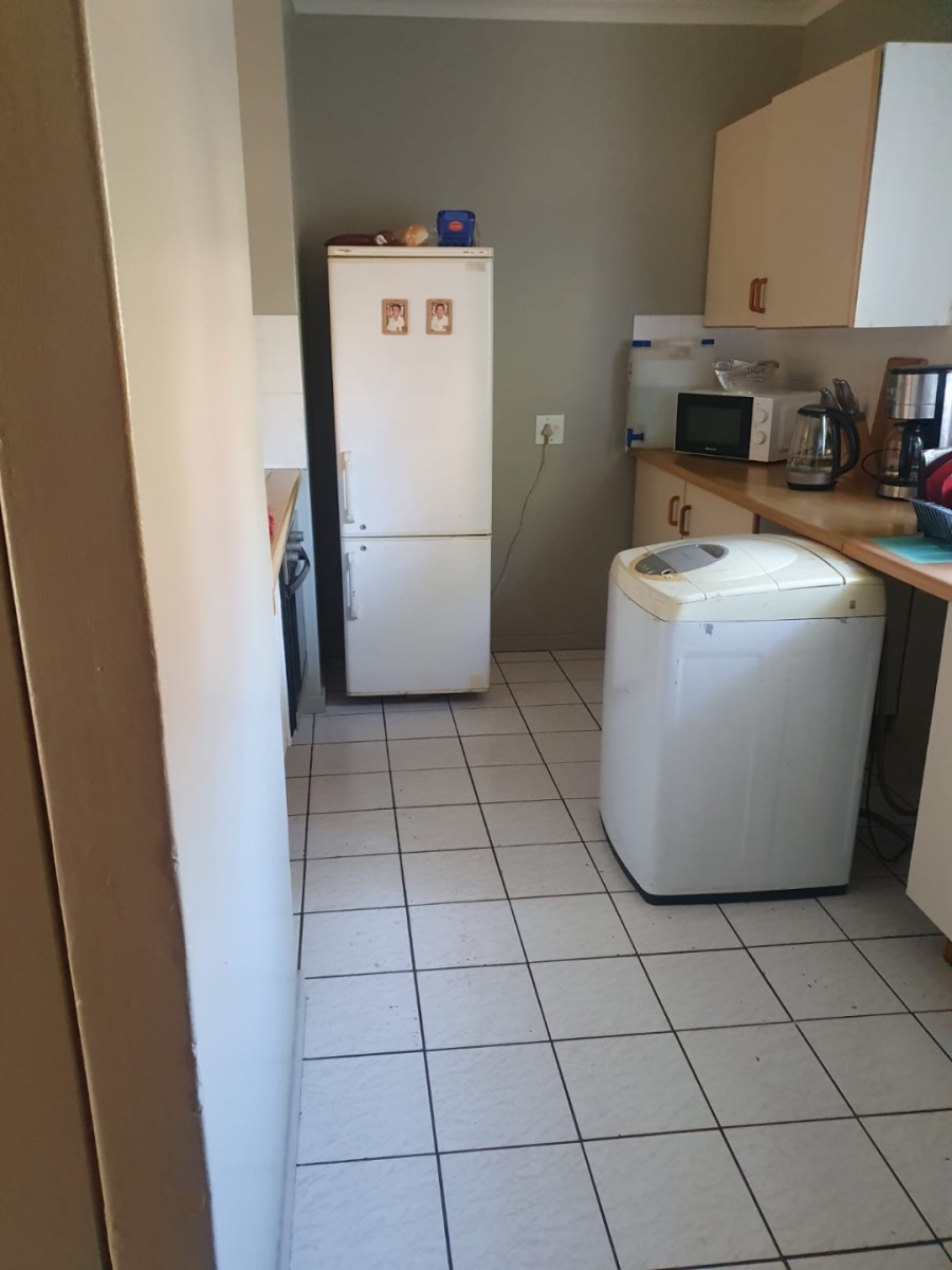 2 Bedroom Property for Sale in Die Hoewes Gauteng
