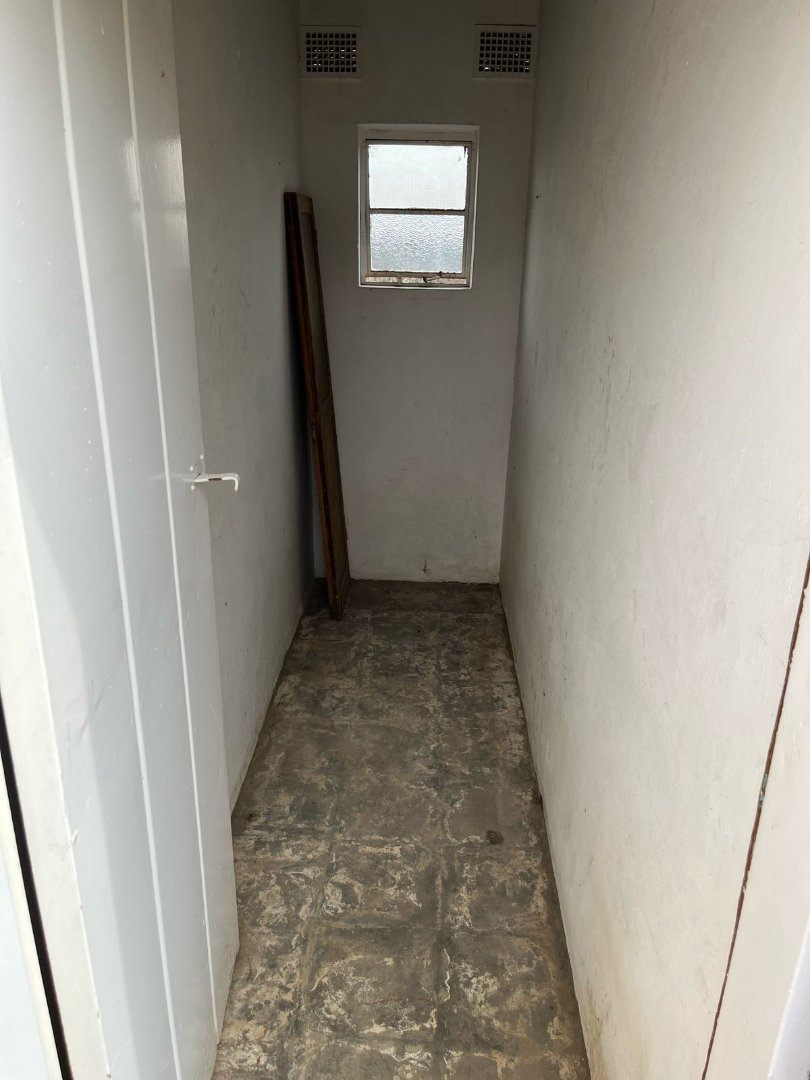 To Let 3 Bedroom Property for Rent in Farrarmere Gauteng