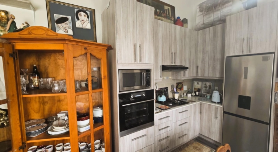 2 Bedroom Property for Sale in Kleinfontein A H Gauteng
