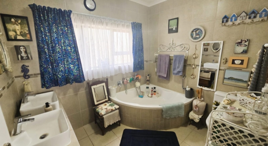 2 Bedroom Property for Sale in Kleinfontein A H Gauteng