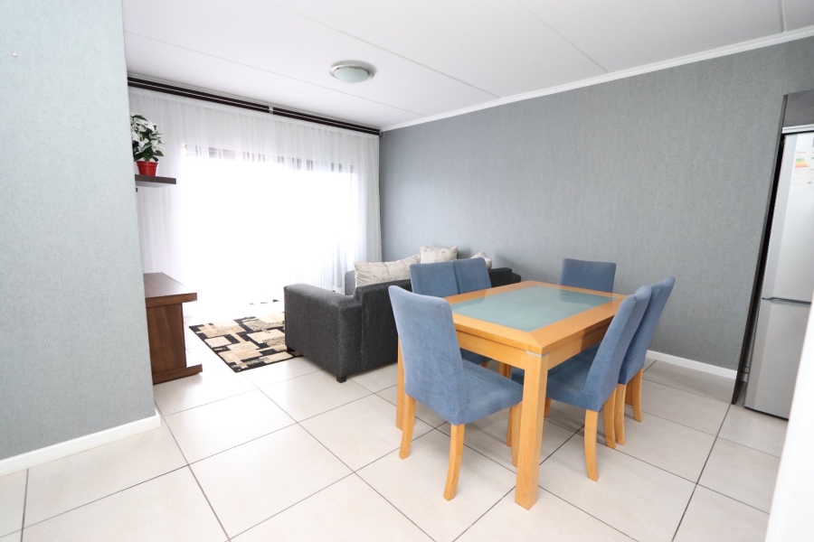 To Let 2 Bedroom Property for Rent in Fourways Gauteng