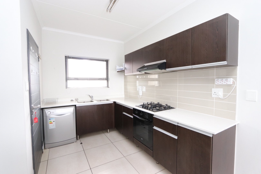 To Let 2 Bedroom Property for Rent in Fourways Gauteng