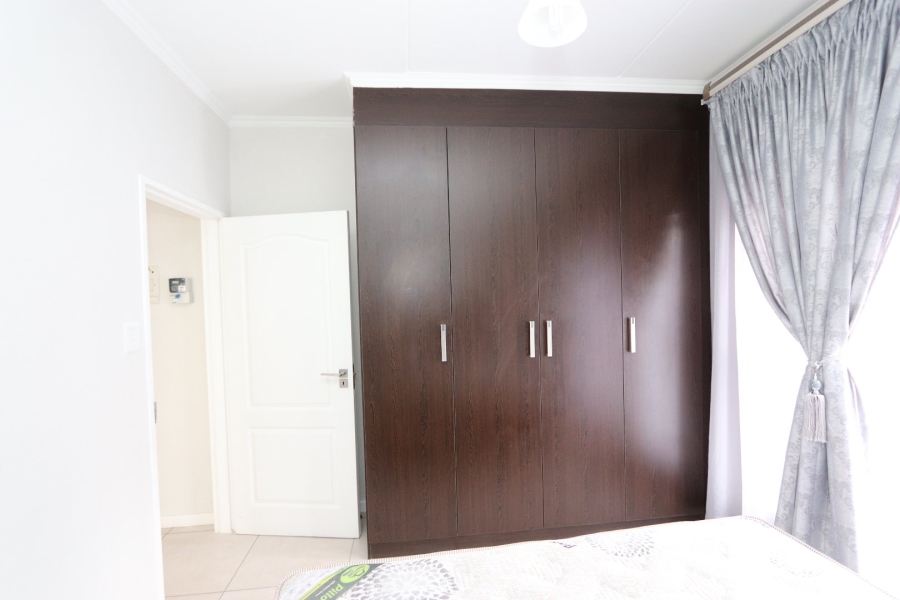 To Let 2 Bedroom Property for Rent in Fourways Gauteng