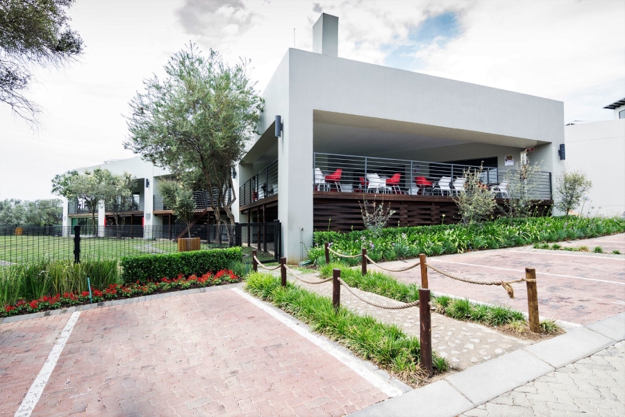 To Let 2 Bedroom Property for Rent in Fourways Gauteng