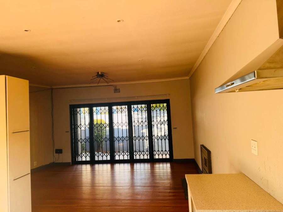 2 Bedroom Property for Sale in Melville Gauteng