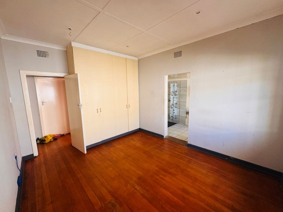 2 Bedroom Property for Sale in Melville Gauteng