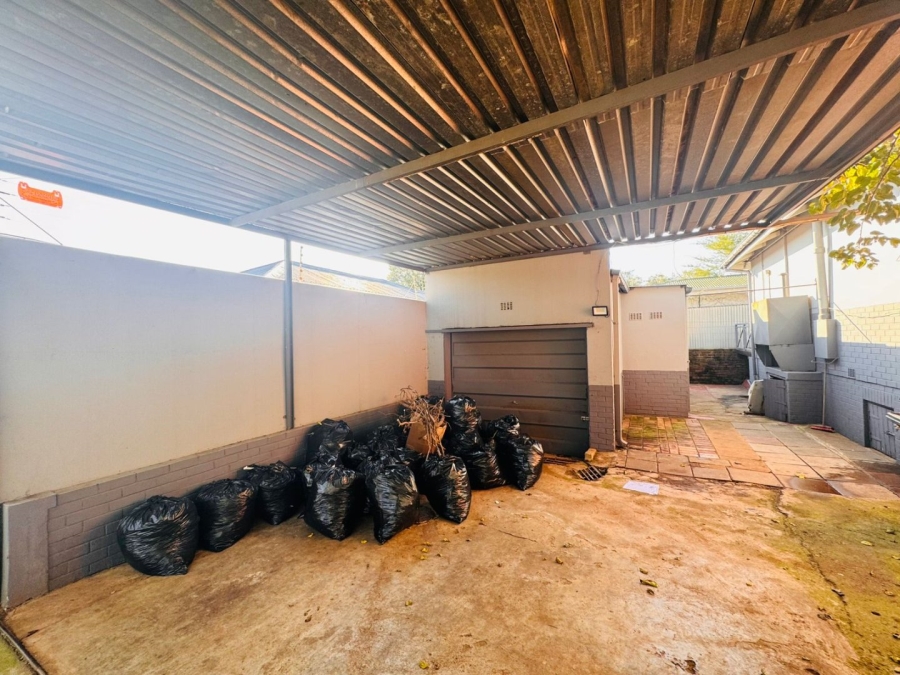 2 Bedroom Property for Sale in Melville Gauteng
