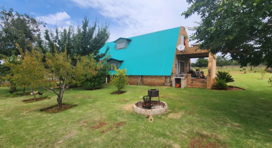 4 Bedroom Property for Sale in Kleinfontein A H Gauteng
