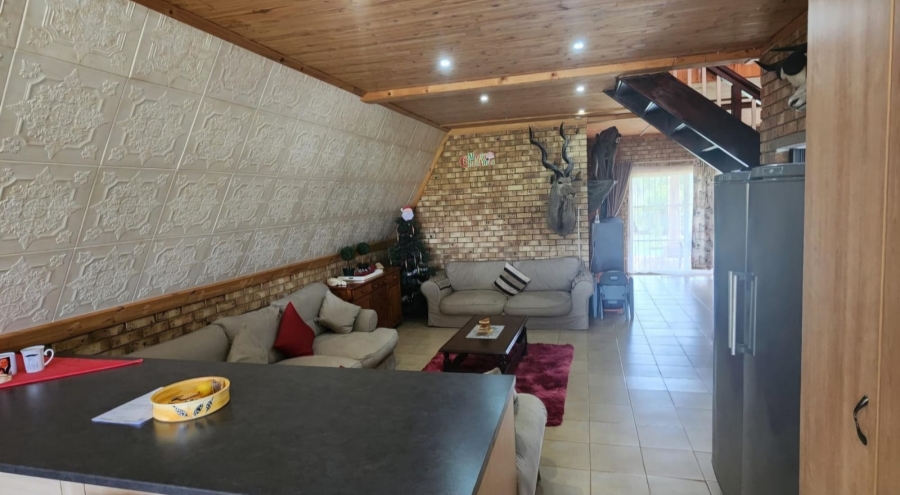 4 Bedroom Property for Sale in Kleinfontein A H Gauteng