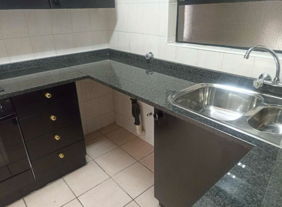 To Let 1 Bedroom Property for Rent in Morningside Ext 40 Gauteng