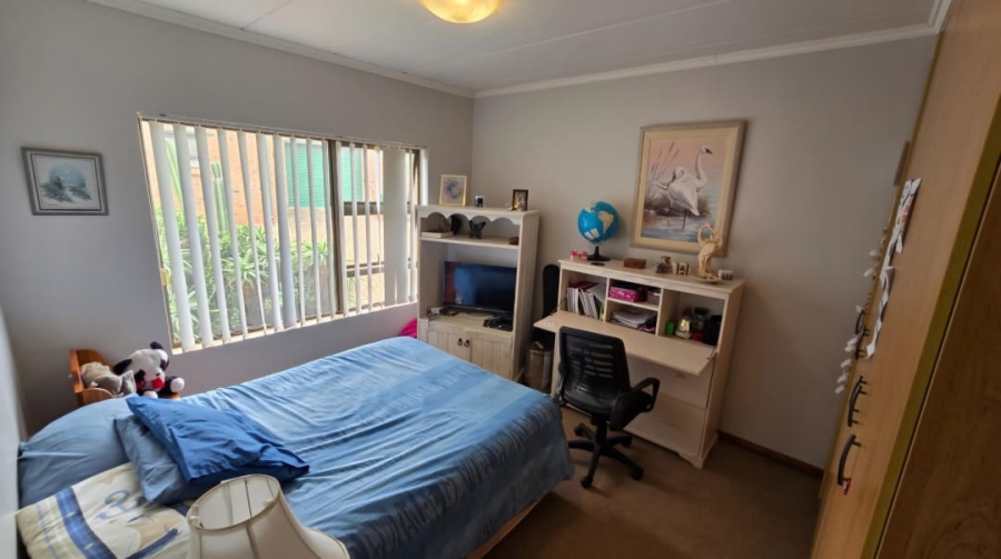 2 Bedroom Property for Sale in Kleinfontein A H Gauteng